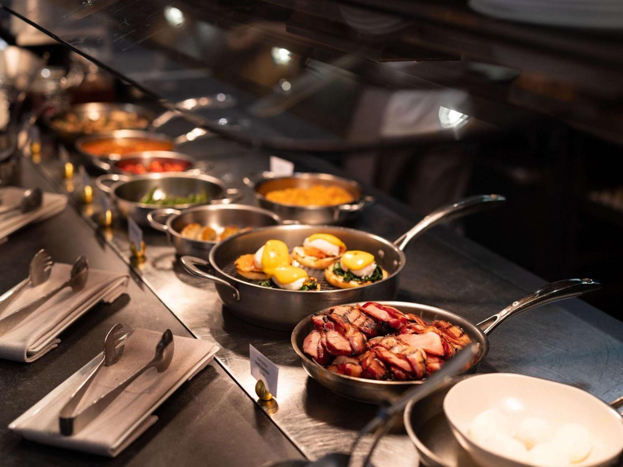 The Playford Adelaide - Mgallery Kültér fotó A buffet at a restaurant